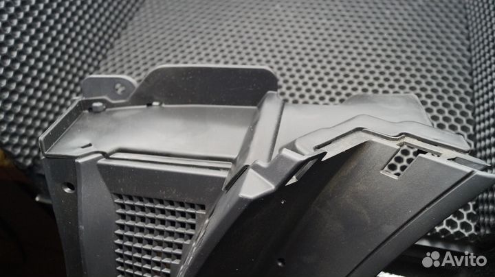 Решетка стеклоочистителя Mitsubishi Outlander 3 GF