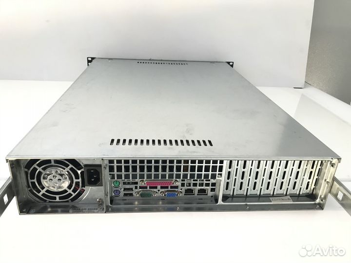 Сервер Supermicro X7DB8