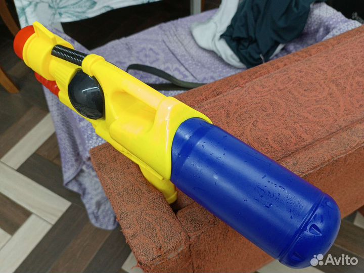 Водный пистолет