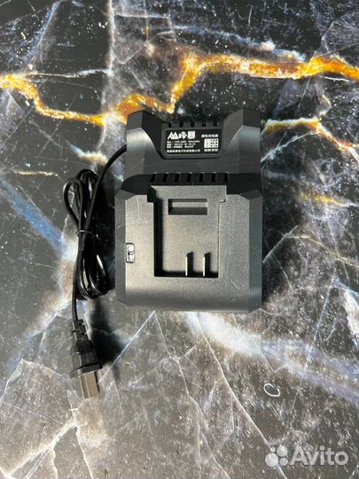 Зарядное устройство feng Bao