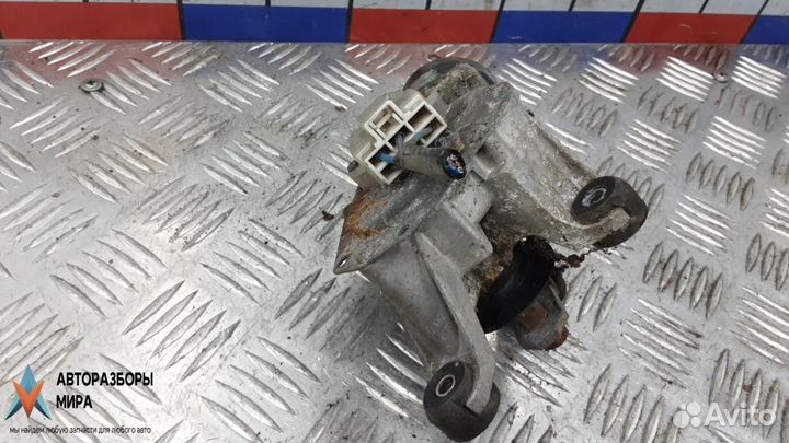 Моторчик передних стеклоочистителей (дворников)