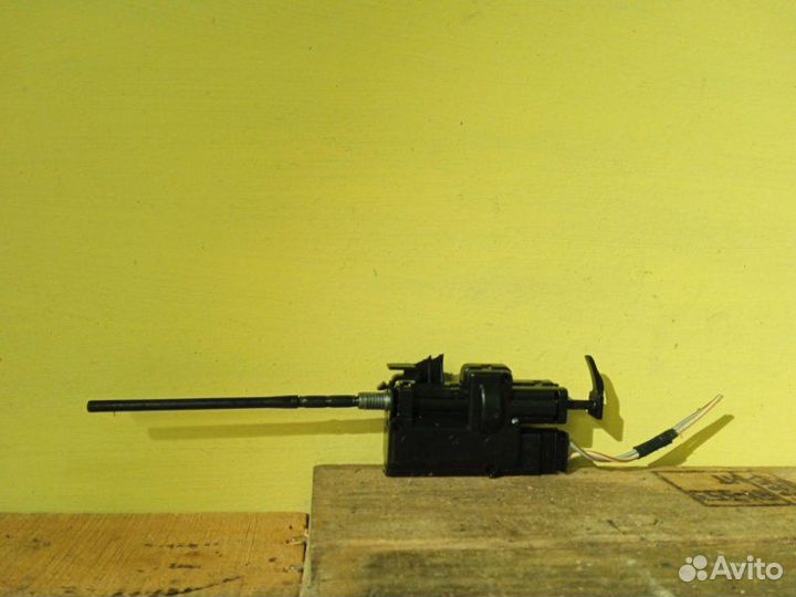 Активатор лючка бензобака Renault Scenic 3