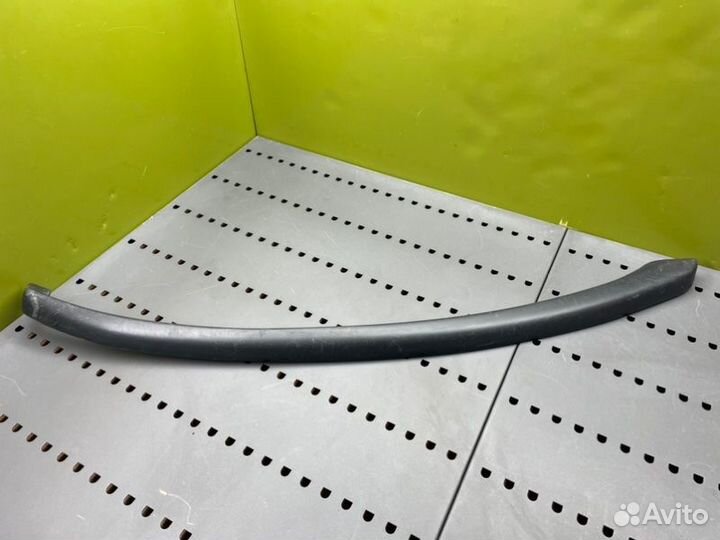 Накладка кузова задняя правая Mitsubishi L200 4