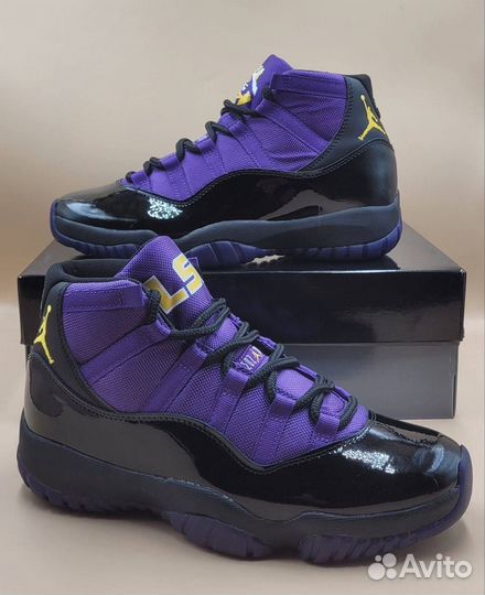 Кроссовки Nike Air Jordan 11 фиолетовые