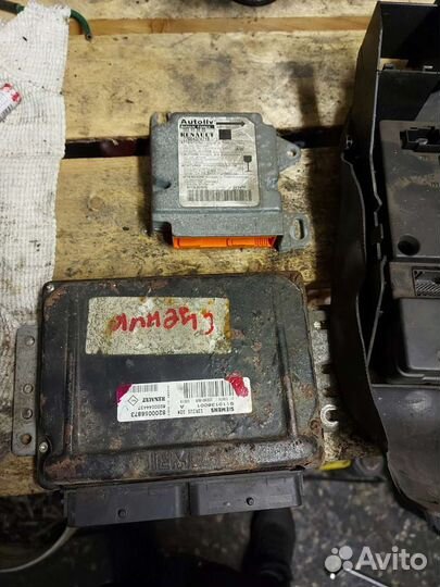 Блок комфорта Renault Scenic 1