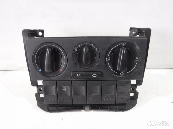 Блок управления отопителем VW Polo III