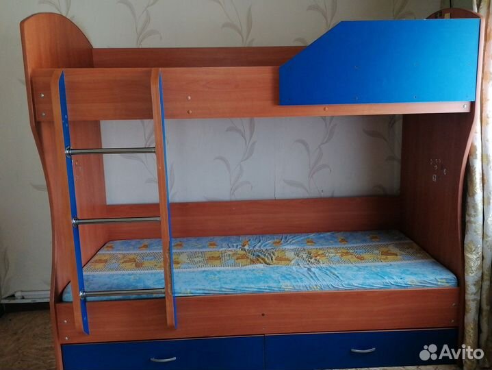 Двухъярусная кровать бу