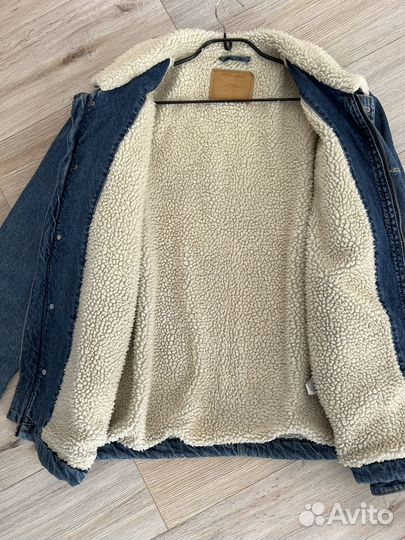 Джинсовая куртка