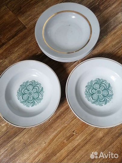 Набор столовой посуды тарелки