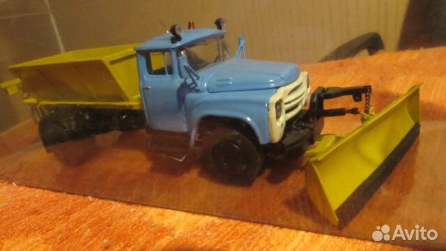 Автомодели СССР 1/43 Саратов cararama конверсия