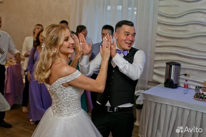 Ведущий тамада вокалистка