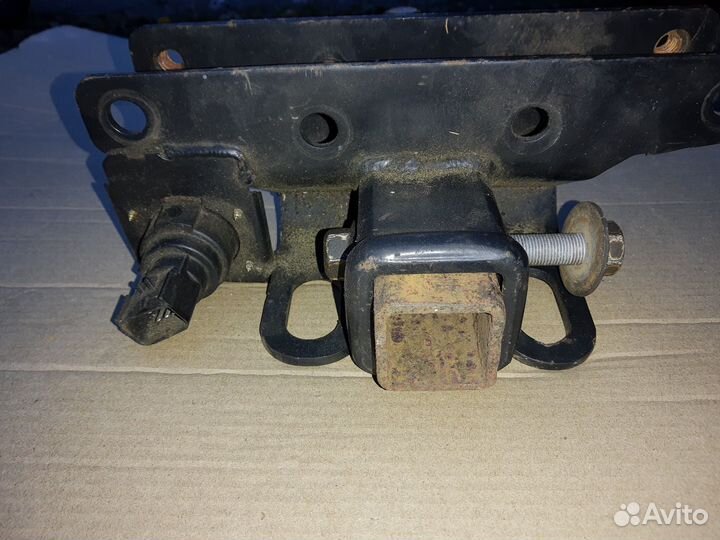 Фаркоп американский квадрат jeep grand cherokee wk