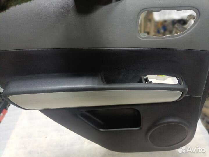 Дверная карта Ниссан Икс-трейл т31