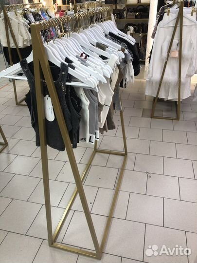 Стойка для одежды, вешало, рейл