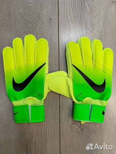 Вратарские перчатки nike