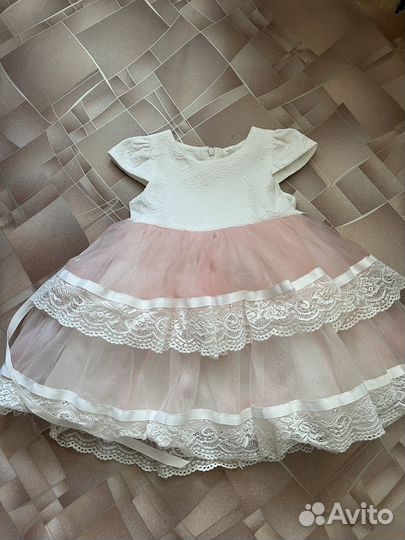 Нарядное платье на девочку 92 размер