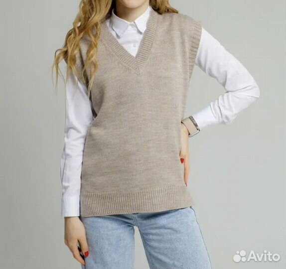 Жилет женский вязаный
