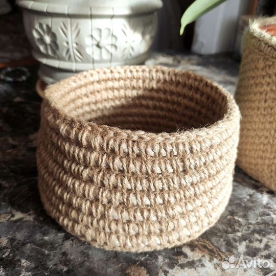 Корзинка из джута