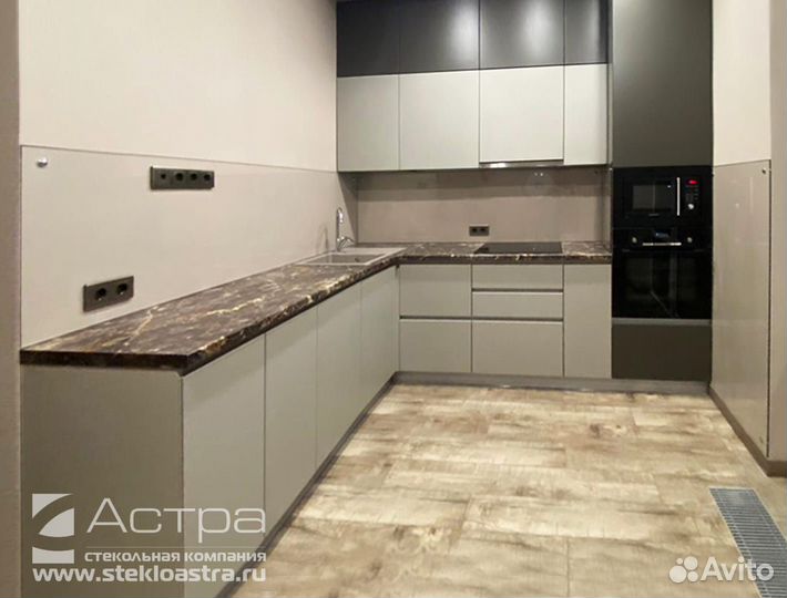 Стеклянный фартук для кухни