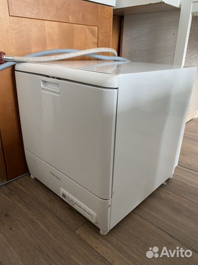 Посудомоечная машина Electrolux 45