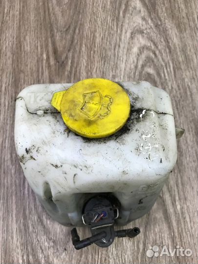 Бачок омывателя Opel Corsa C