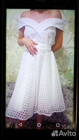 Платье на выпускной новое