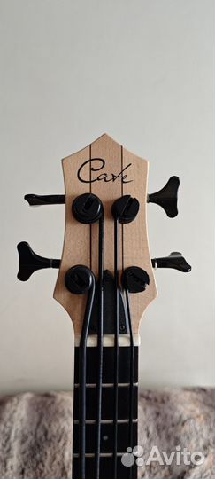 Бас гитара-укулеле Cate