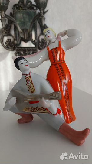 Статуэтка Русский танец перепляс