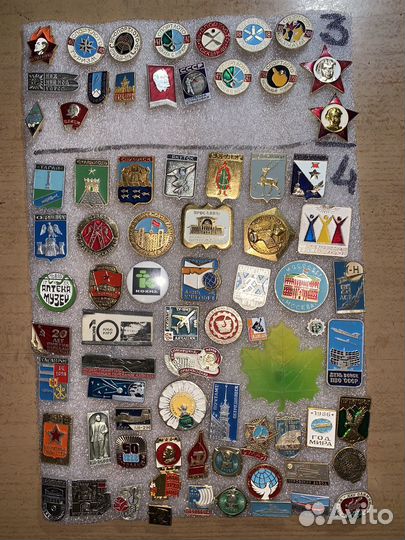 25- Значки последние находки