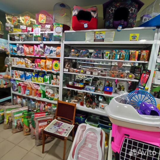 Корм для собак и кошек