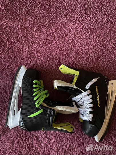 Коньки хоккейные