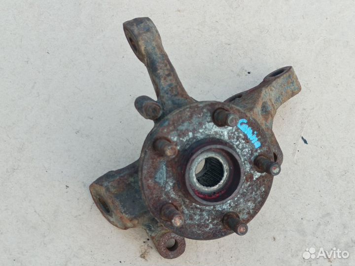 Кулак поворотный Toyota Carina E