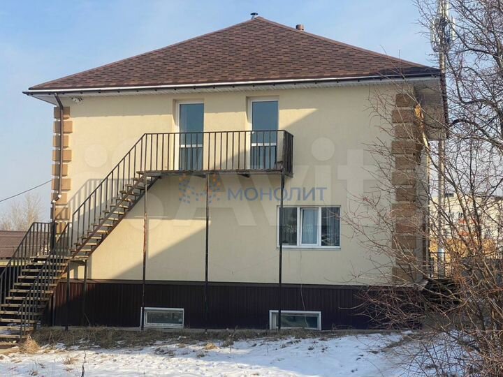 Дом 260,4 м² на участке 6 сот.