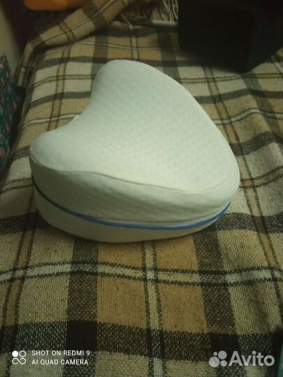 Подушка ортопедическая с эффектом памяти для ног