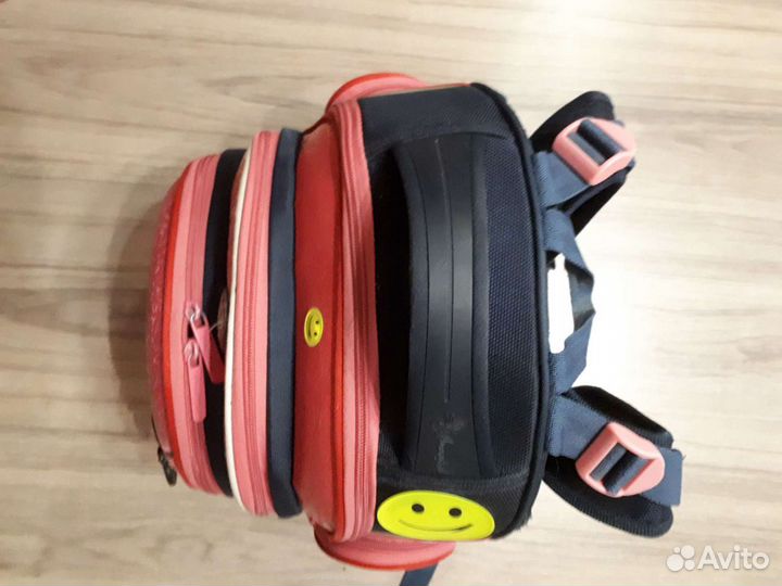 Рюкзак школьный