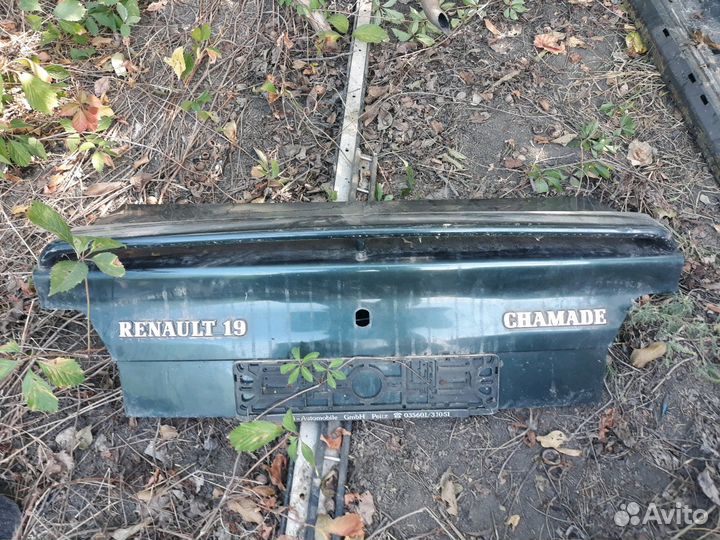 Крышка багажника на рено 19 седан