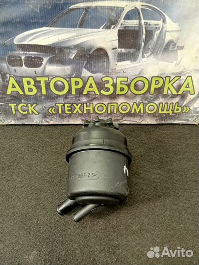 Бачок гура Chevrolet Niva