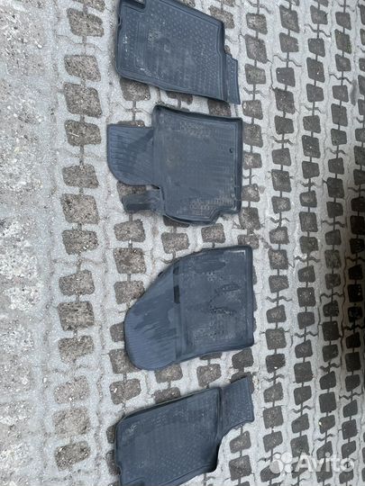 Коврики резиновые на toyota corolla 150