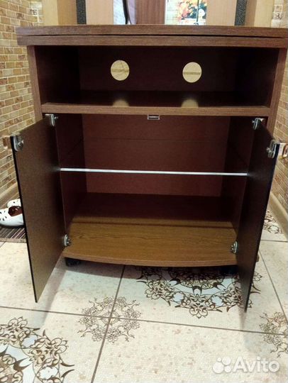 Тумба под телевизор