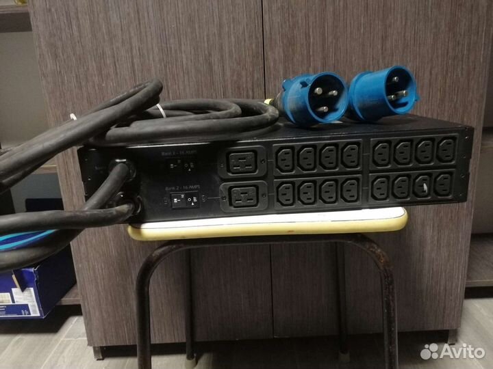 Блок распределения питания