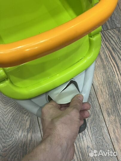 Коляска кукольная