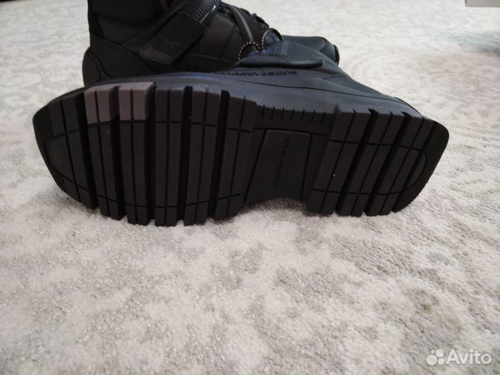 Продам ботинки мужские