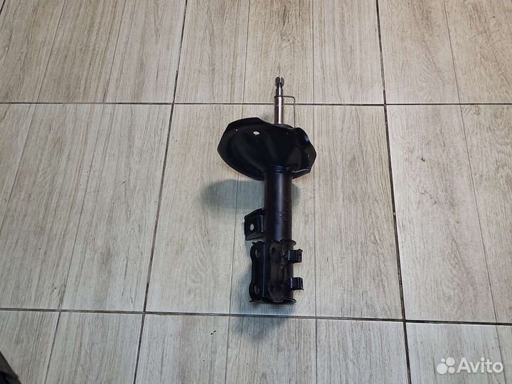 Стойка передняя правая Hyundai I30/Kia Ceed