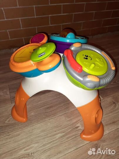 Развивающий музыкальный столик Chicco