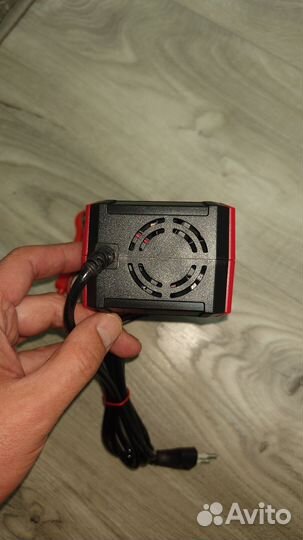 Зарядное устройство для АКБ 8А новое