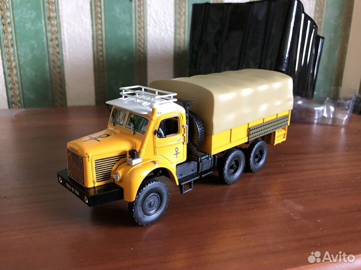 Модель автомобиля Berliet GBC 1:43