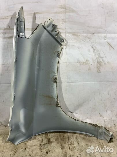 Крыло переднее левое Toyota Land Cruiser Prado 150