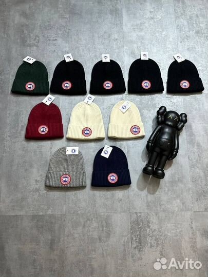 Шапка зимняя Canada Goose разные цвета