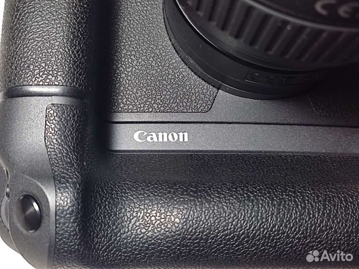 Батарейный блок canon BG-E22