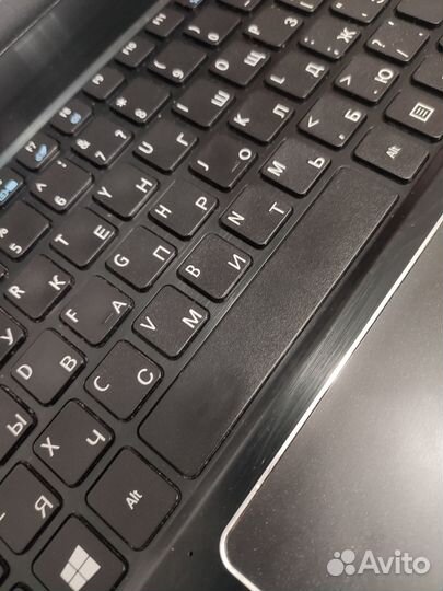 Игровой ноутбук Acer E5-523G, 2gb видеокарта